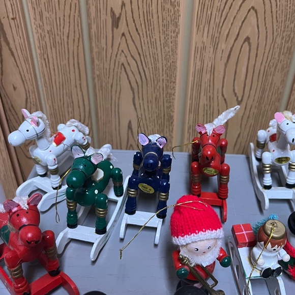 Lot of Vintage Wooden Christmas Ornaments 🎅🏻 - Picture 5 of 5